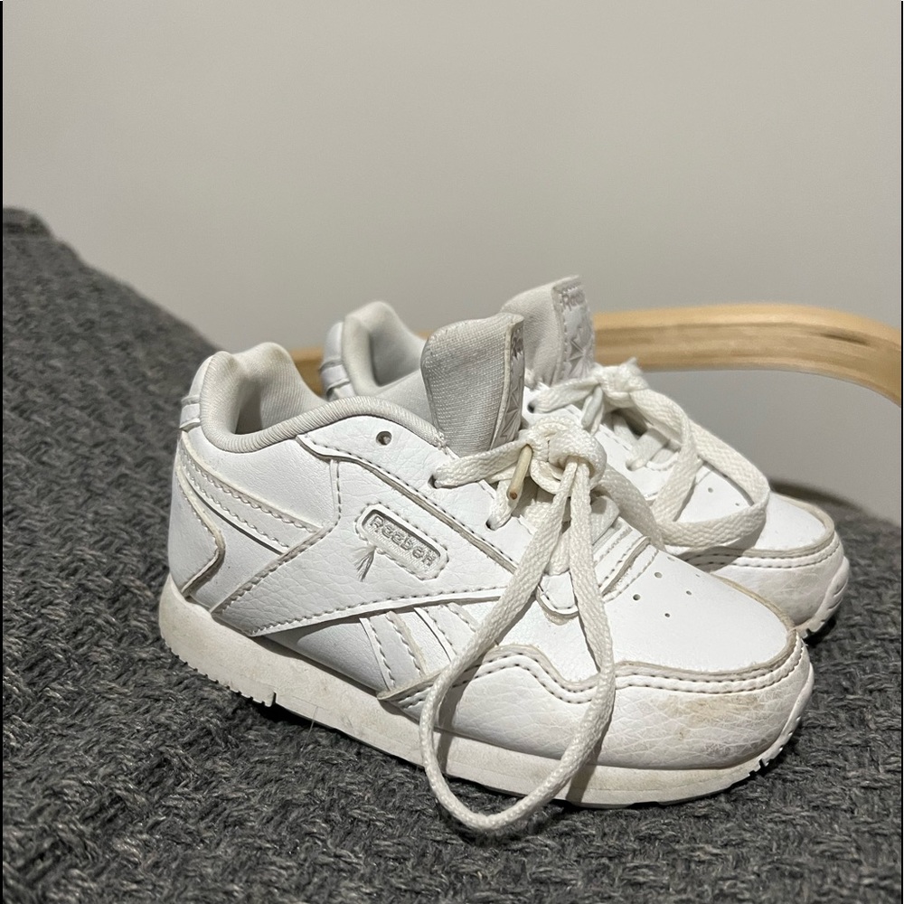 Toddler Reebok tennis shoes